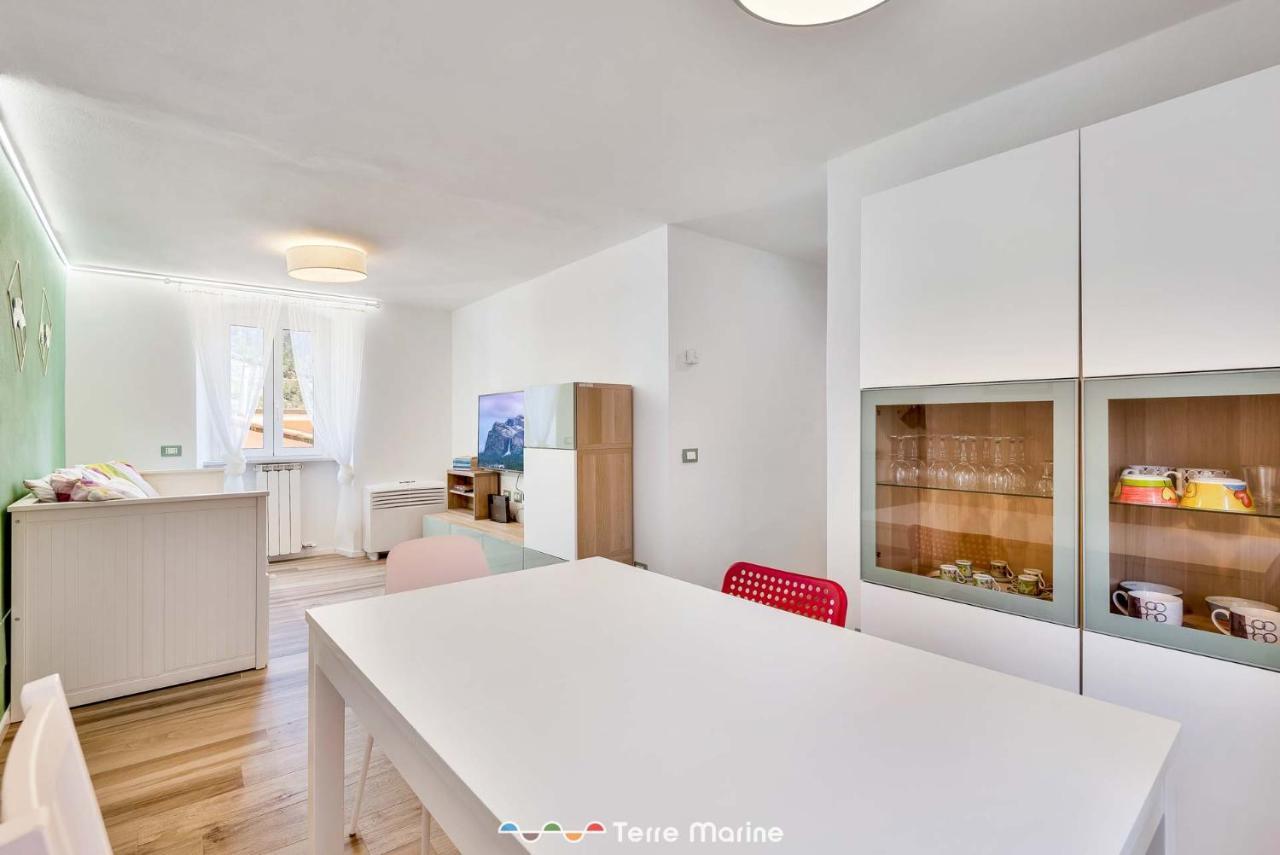 Nonna Pina Apartment Volastra Bagian luar foto
